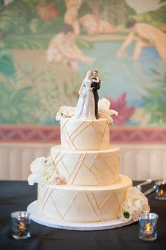 Check spelling or type a new query. White magnolia wedding cake- Porto's Bakery | Ideas ...
