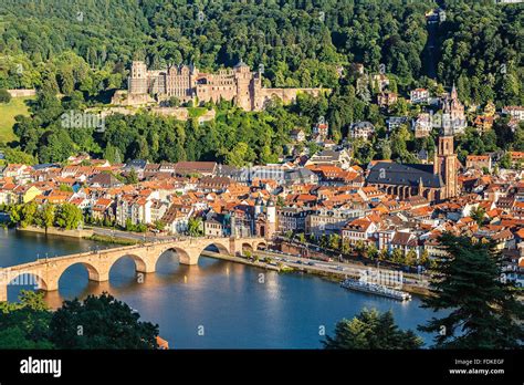 Festung Heidelberg Fotos Und Bildmaterial In Hoher Auflösung Alamy