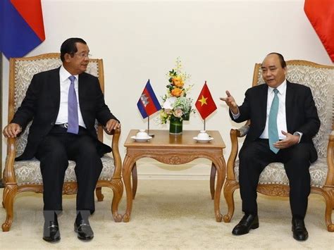 Thủ tướng nguyễn xuân phúc vừa điều hành phiên họp cuối cùng của chính phủ khóa xiv trước khi việt nam kiện toàn nốt các chức danh chủ chốt còn lại như chủ tịch nước, thủ tướng bên cạnh cương vị tân chủ tịch quốc hội đã được trao cho ông vương đình. PM Nguyen Xuan Phuc holds talks with Cambodian counterpart ...