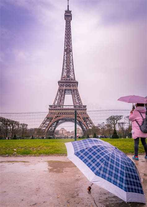 Rainy Day In Paris At Eiffel Tower Editorial Image Image Of France