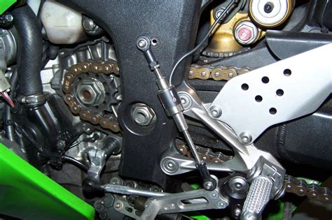 This motorcycle driving tutorial explains how to ride a motorcycle by showing you how to shift the gears of the bike. Dynojet quick shifter or MPS Quick Shifter - KawiForums ...