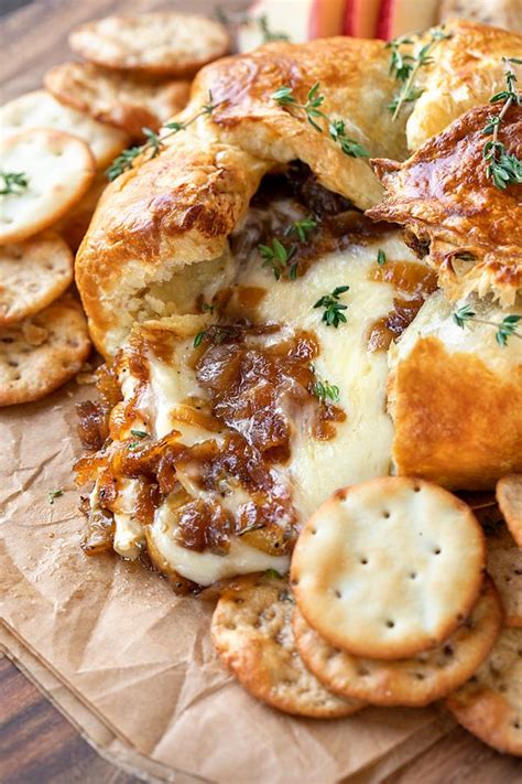 Party Food Appetizers Yummy Appetizers Appetizer Recipes Baked Brie