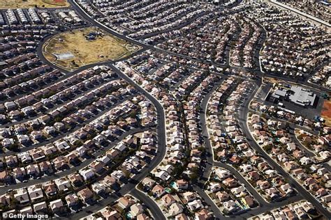 Las Vegas Has 1bn Plan To Supply 260k Homes With Solar Power Daily Mail Online