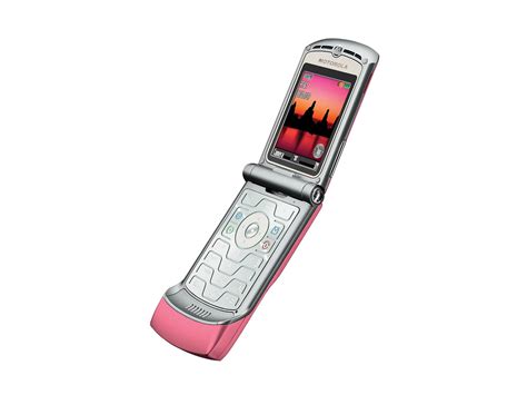 How Does The 2019 Motorola Razr Compare To The Original Flip Phone