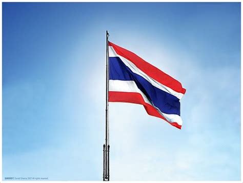 jirasak iamying: ธงชาติไทยสัญลักษณ์ของความเป็นไทย