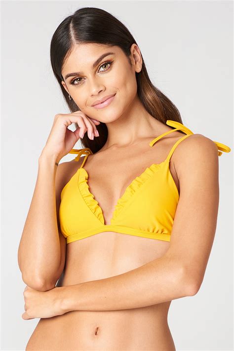 J & K Swim X NA-KD Triangle Frill Bikini Top - Yellow | Frill bikini top, Frill bikini, Bikini tops