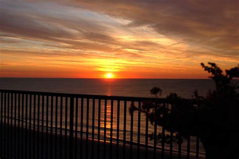 Sun Rise On The Beach Ocean City Maryland Sunrise Sunset