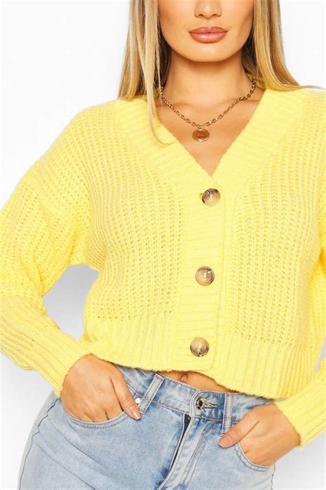 chunky knit cropped cardigan chunky knit sweater pattern cropped cardigan knit outfit