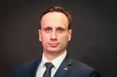 Red.) wchodzą ludzie całkowicie spoza polityki, społecznicy. Przez LGBT pójdziemy NA WOJNĘ z Unią Europejską? Te słowa ...