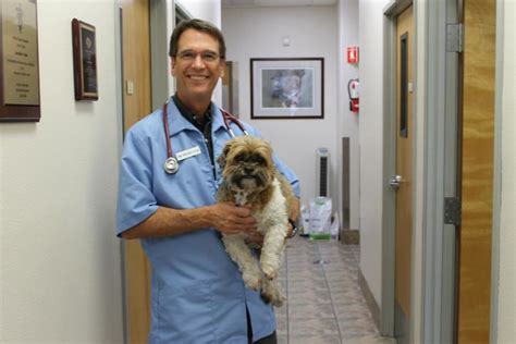 Dr Prater Dr Prater With One Of Our Patients Arizona Pet Vet