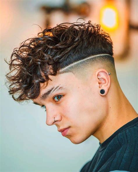 Short comb over men's haircut with strong side part. 16 Best Burst Fade Haircuts for Men in 2020 - Next Luxury