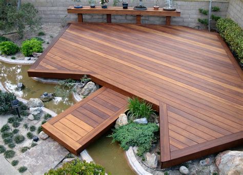 14 Floating Decks Of All Kinds For The Perfect Outdoor Summer Space