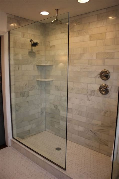 Your shower door is soooo cheap, it wobbles to and fro. Design Of The Doorless Walk In Shower | Pisos para baños ...
