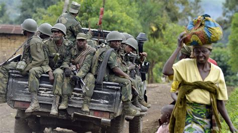 Azotadas Por Llevar Faldas Cortas Mujeres Son Duramente Castigadas Por Milicianos En Congo