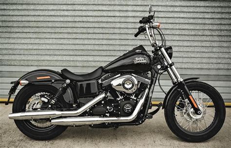 The street bob is a minimalist just like a true bobber style bike should be and harley priced it right so it wont break your bank. Harley-Davidson 1690 DYNA STREET BOB CUSTOM FXDB 2015 ...