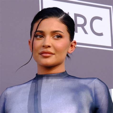 Krass So Natürlich Zeigt Sich Kylie Jenner Jetzt In Einem Tiktok Video