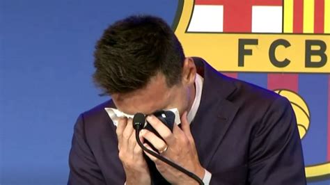 Soccer Star Messi In Tears Over Leaving Fc Barcelona Reuters News Agency