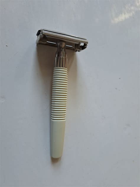 Gammal vintage rakhyvel Gillette | Köp på Tradera (586010392)