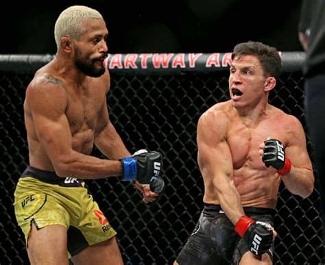 Cheer deiveson figueiredo in style. Figueiredo Favored to Win Again in Rematch vs. Benavidez