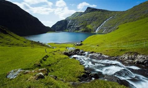 The project aims to promote the tourist possibilities of the. Countdown per l'eclissi solare nelle Isole Faroe