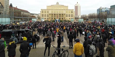 Querdenker, deutscher name eines brettspiels, siehe 20 questions. Comme si la Covid-19 n'existait pas… | Eurojournalist(e)