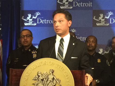 Detroit Police Offered 4 Percent Raise Department Short Staffed 220