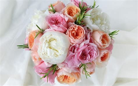 15 Wonderful Hd Flower Bouquet Wallpapers