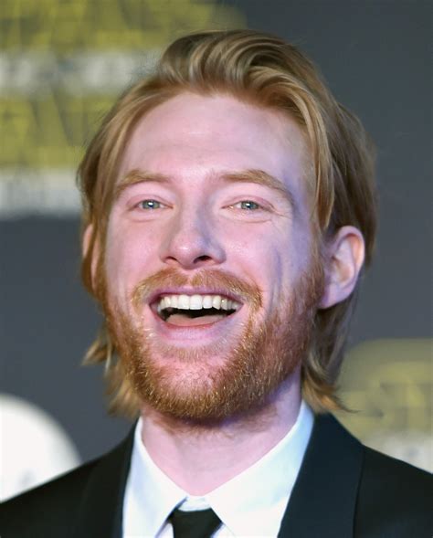 He also is the son of actor brendan gleeson. Star Wars The Force Awakens Premiere - Domhnall Gleeson ...