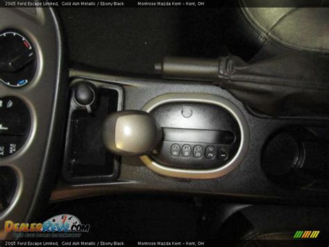 2005 Ford Escape Limited Shifter Photo 17