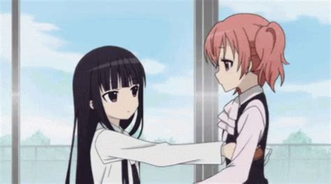 Anime Hugging Gif Anime Hug Gif Gifs Search Find Make Share