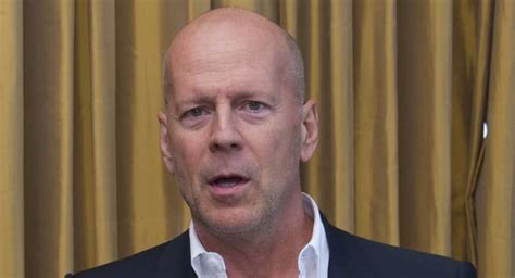 🎥 ｜ bruce willis decides to retire as an actor after being diagnosed with aphasia portalfield news