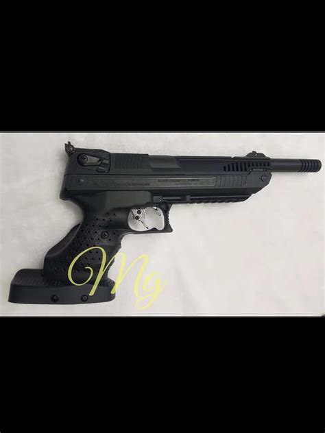 雖然市面上很多手槍可套上衝鋒套件(嚴格來說應該是universal service weapon kit) 但裝上這些套件幾乎都體積過於肥厚.已經失去手槍的輕便.好收藏的特性 =MG 模型= 嘉義 ZORAKI HP-01蓄壓式空氣手槍 - 露天拍賣
