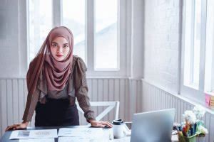 Maka, wajib atas suami untuk menafkahi istrinya dengan. Tanggungjawab Suami - Apa Sebenarnya Tugas Anda Sebagai Suami?