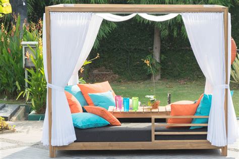 Modern outdoor furniture gives you the ability to truly enjoy the spring, summer, and fall. Modern Teak Daybed Curtain Barn Style Contract Hotels Pool ...