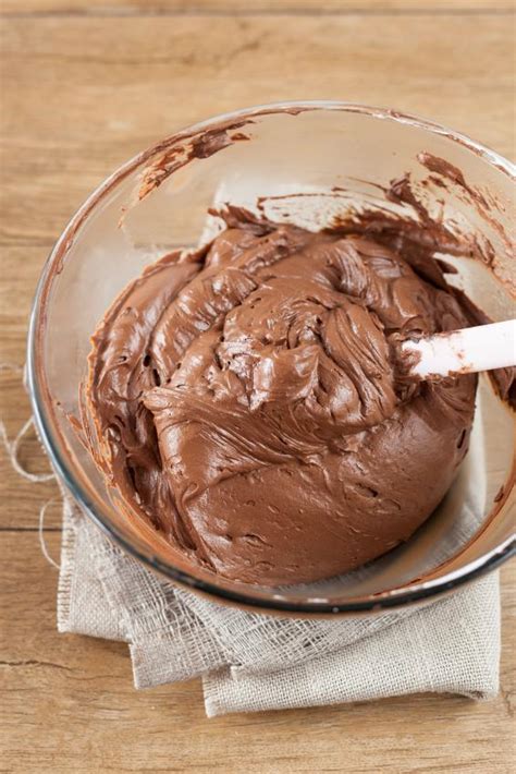 How To Make Chocolate Frosting From Scratch Easy