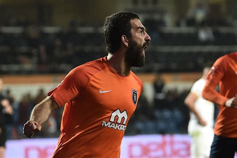Kariyer sayfasında arda turan isimli futbolcunun sezon bazında takımının yer almış olduğu turnuvalardaki maç, gol, asist, sarı kart, kırmızı kart, oyuna girme, oyundan alınma. Arda Turan sentenced to prison for firing gun at hospital after nightclub fight with singer ...