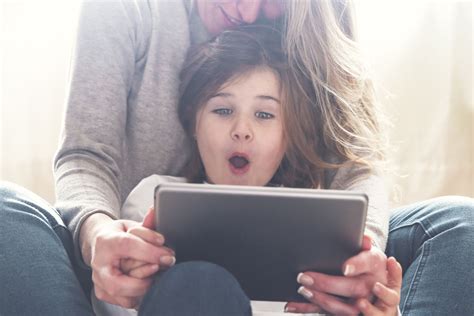 The app store has many apps for toddlers that can turn your ipad into an entertainment and educational tool. The 10 Best Free iPad Apps for Toddlers