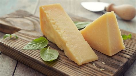 Parmesan The Royal Hard Cheese From Italy Freshmag Ie