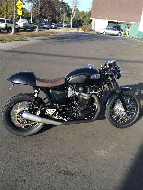 Bmw cafe racer scramblercafe racerducati 900 ss cafe racerducati scrambler 800 cafe racerducati scrambler cafe racerducati scrambler cafe racer versione 900 sport con 92 cv cerchi a raggi sella comfort strumentazione led con frecce integrate nel telaio sospensione ohlins regolabili manubrio in. My 2011 triumph thruxton | Triumph cafe racer, Triumph ...