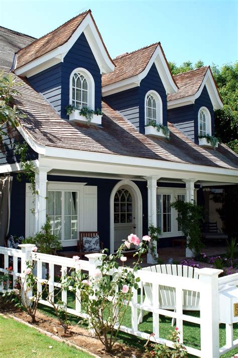Give you 2014 exterior house paint color ideas. Why You Should Trim Your Home in White | Exterior house ...