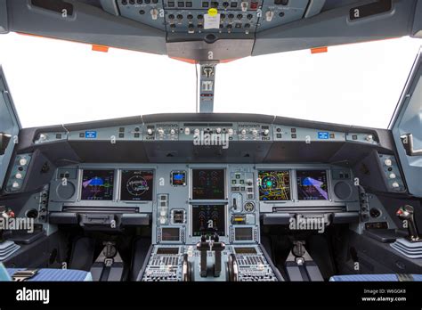 Airbus A330 Interieur Banque De Photographies Et Dimages à Haute