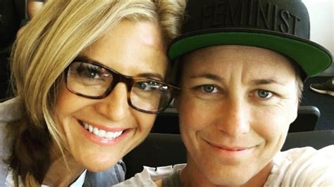 Soccer Star Abby Wambach Just Married Glennon Doyle Melton And The Photos Are Gorgeous