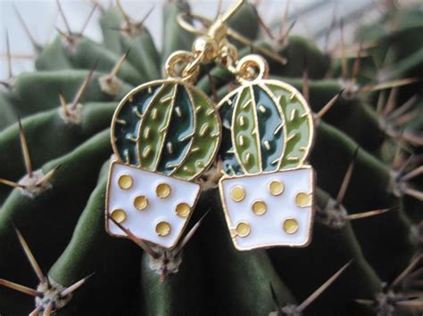 Christmas cactus is a popular houseplant because of its dazzling lilac or pink tubular flowers that bloom for a long time. Cactus Earrings Cold Maille KCA 48 | Cactus earrings ...