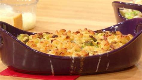 Bacon And Brussels Sprout Mac And Cheese Recipe Rachael Ray Show