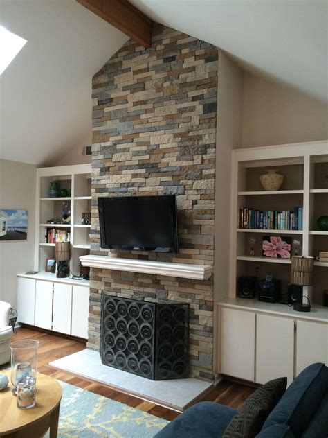 Updated Fireplace Using Airstone Airstone Fireplace Stone Veneer