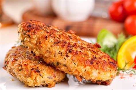 What To Serve With Fish Cakes 10 Easy Options Insanely Good