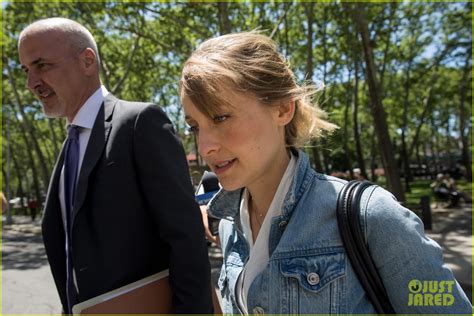 Allison Mack Sentenced To 3 Years In Prison For Involvement In Nxivm Sex Cult Photo 4579592