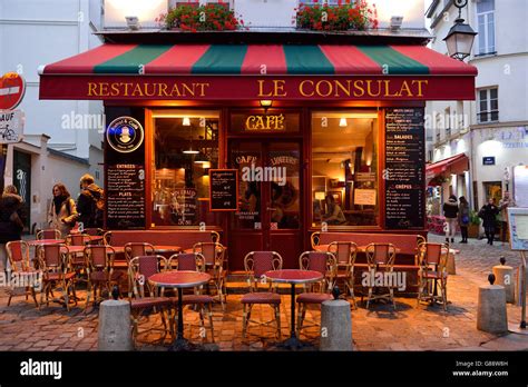 Restaurant Le Consulat Montmartre Paris France Stock Photo Alamy