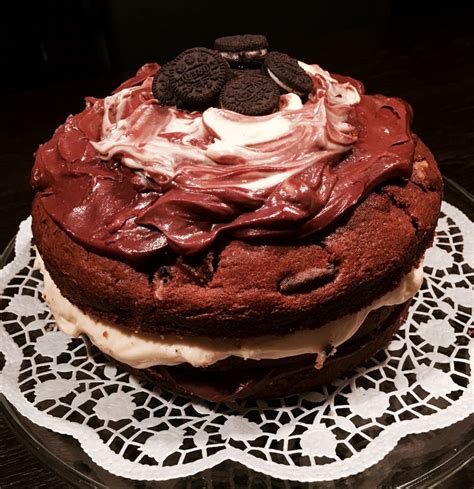 Oreo Chocolate Vanilla Layer Cake
