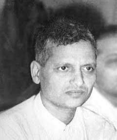 39 years, at the time of death) in baramati, pune district, bombay presidency, british india. Nathuram Godse